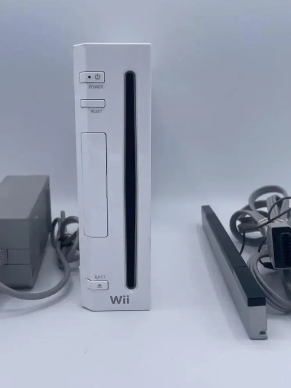 Nintendo Wii Console Bundle 2 Remotes Sensor Bar Power Supply Stand